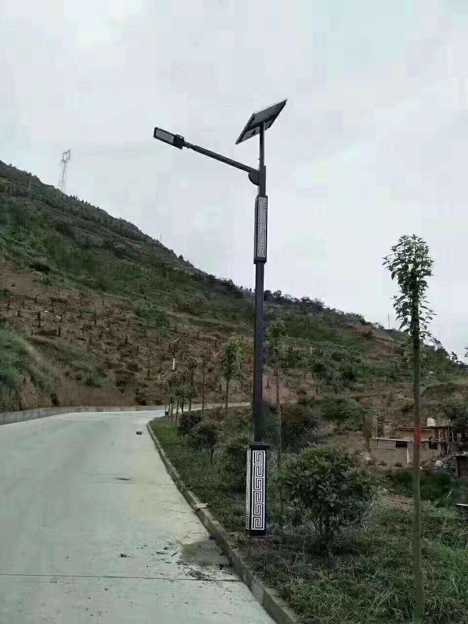 上街区仿古太阳能路灯
